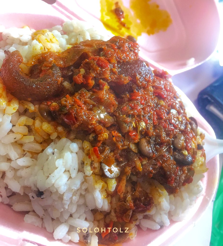Solohtolz's tweet photo. There is only one Spot That I know of in #AdoEkiti that Ofadalicious Rice with Stuffed sauce is Sold for Vanishing😋. Just like I did in Pic2. 
It's #OFADASPOT. 
Just DM +234 806 207 1168 on WhatsApp to plaiz your Order. 
NOTE: it's on high Demand oh. First come first serve. https://t.co/xaJJsmUrVt