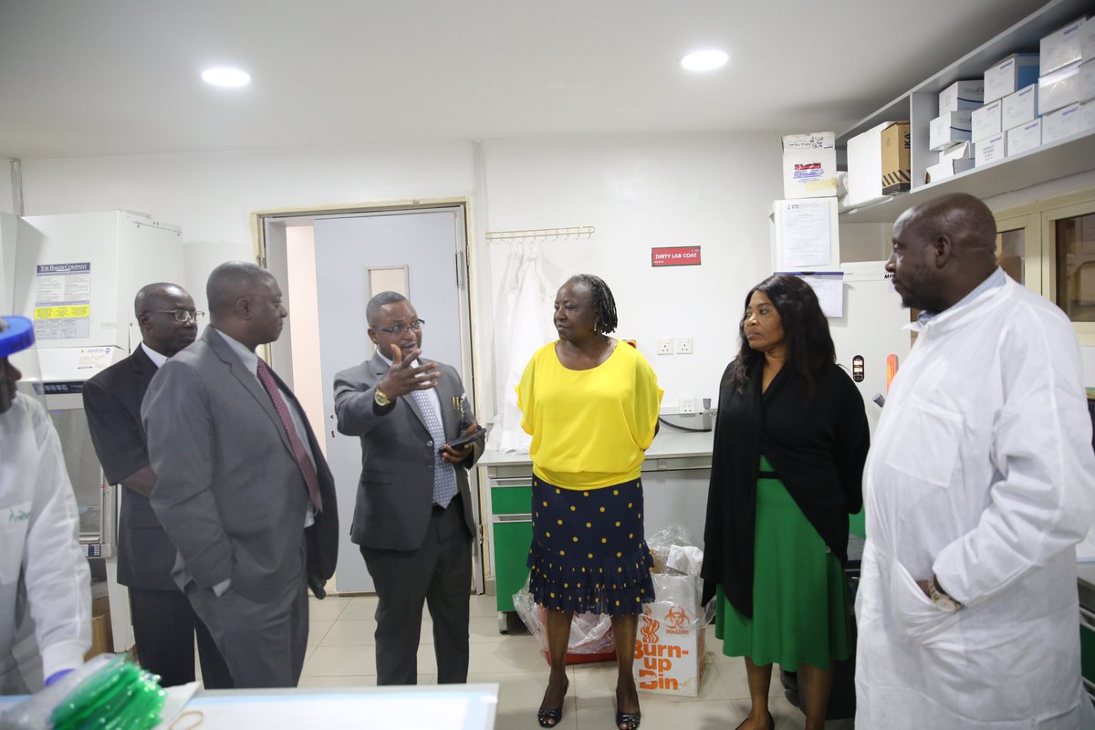 IHVNigeria's tweet photo. At the @NCDCgov multiplex laboratory, which we manage supported with funding from @CDCgov, 36 highly sensitive &amp;specific tests are run simultaneously to provide data on diseases such as rubella, measles, malaria, cholera. #FirstinNigeria https://t.co/WClveU2sGu