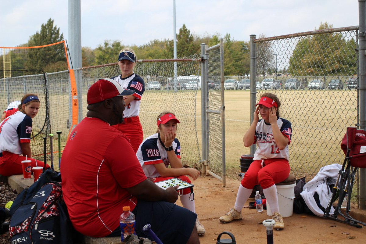 AMNTX18u's tweet photo. #AFNTXGold family join me in wishing #2018 #AFAlumni & current @LangstonSports Rachel Miller Aka Milly Rock @_rachelcolette a very happy birthday. #AFFamilyForever https://t.co/ssPdgf3Jo1