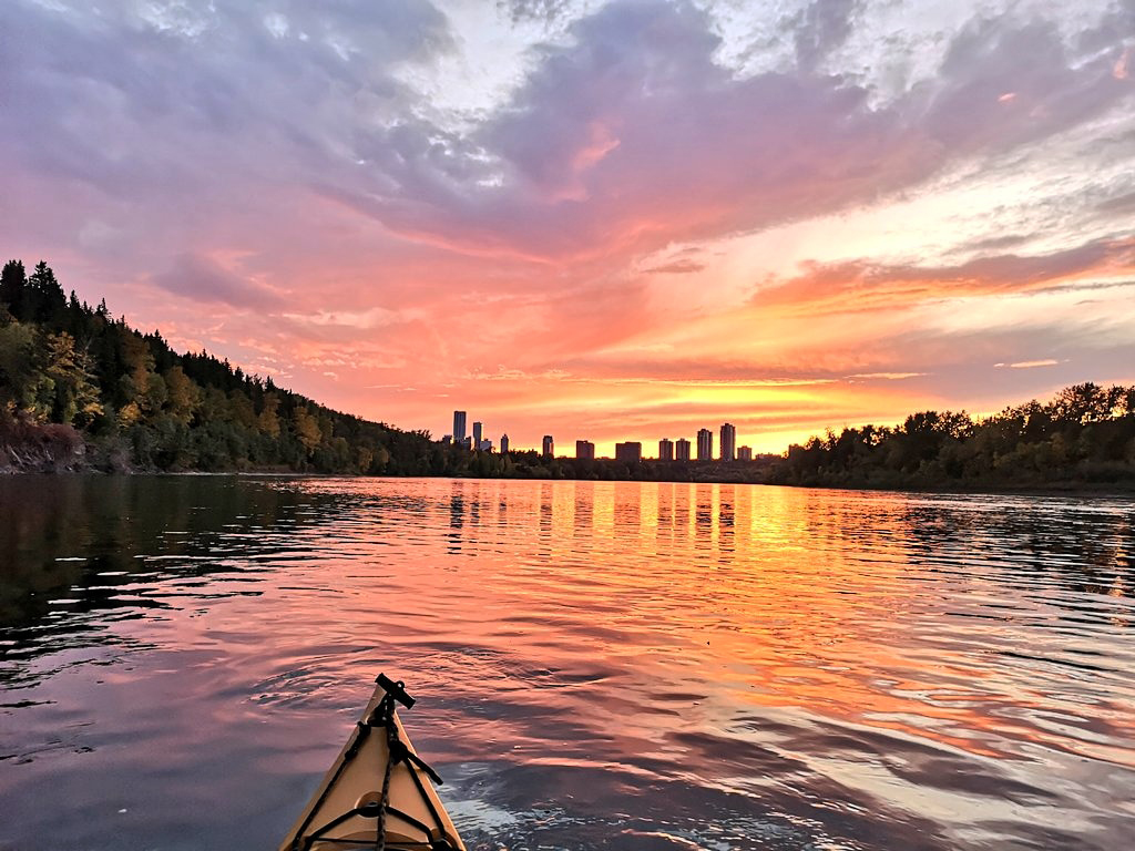 doniveson's tweet photo. Join me in congratulating the winners of our 2019 Photo of the Year contest! I’m well aware of how beautiful #Edmonton is, but it’s wonderful to see that that beauty explored through the eyes of #yeg2019pics. https://t.co/Pem5h4vhhS https://t.co/UseaLobeuG