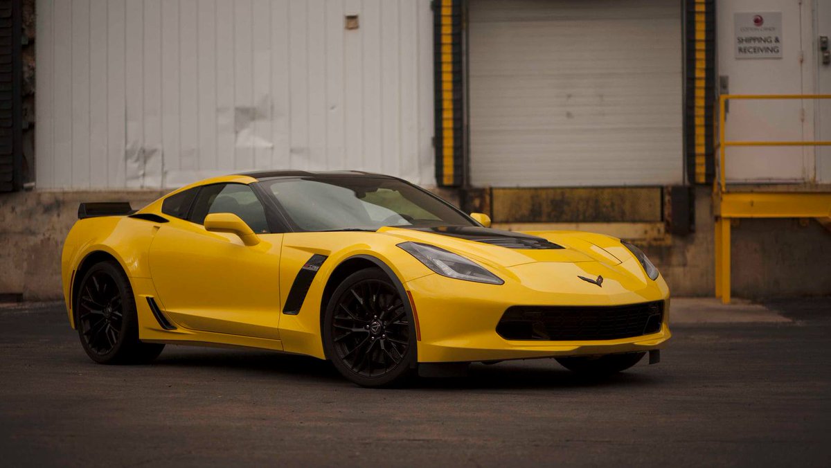 AutoIQNetwork's tweet image. "The engine has moved behind the driver in the name of performance and progress but what this new shift has really done (or hopes to do) is take the appeal of the Corvette from “Ok Boomer” to “Ok Zoomer”.

bit.ly/2YHVx97