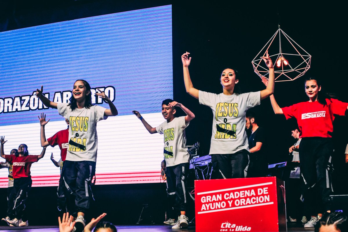 NX_dancing's tweet photo. 《 A D O S Y P R E 》
Te mostramos un poco de lo que vivimos en la reunión.
En el marco de "La cadena de ayuno y oración", exaltamos el nombre de Jesús con fe y gozo.
¡Así celebramos la victoria!
#NxAlaba https://t.co/dSHqSAoeo3
