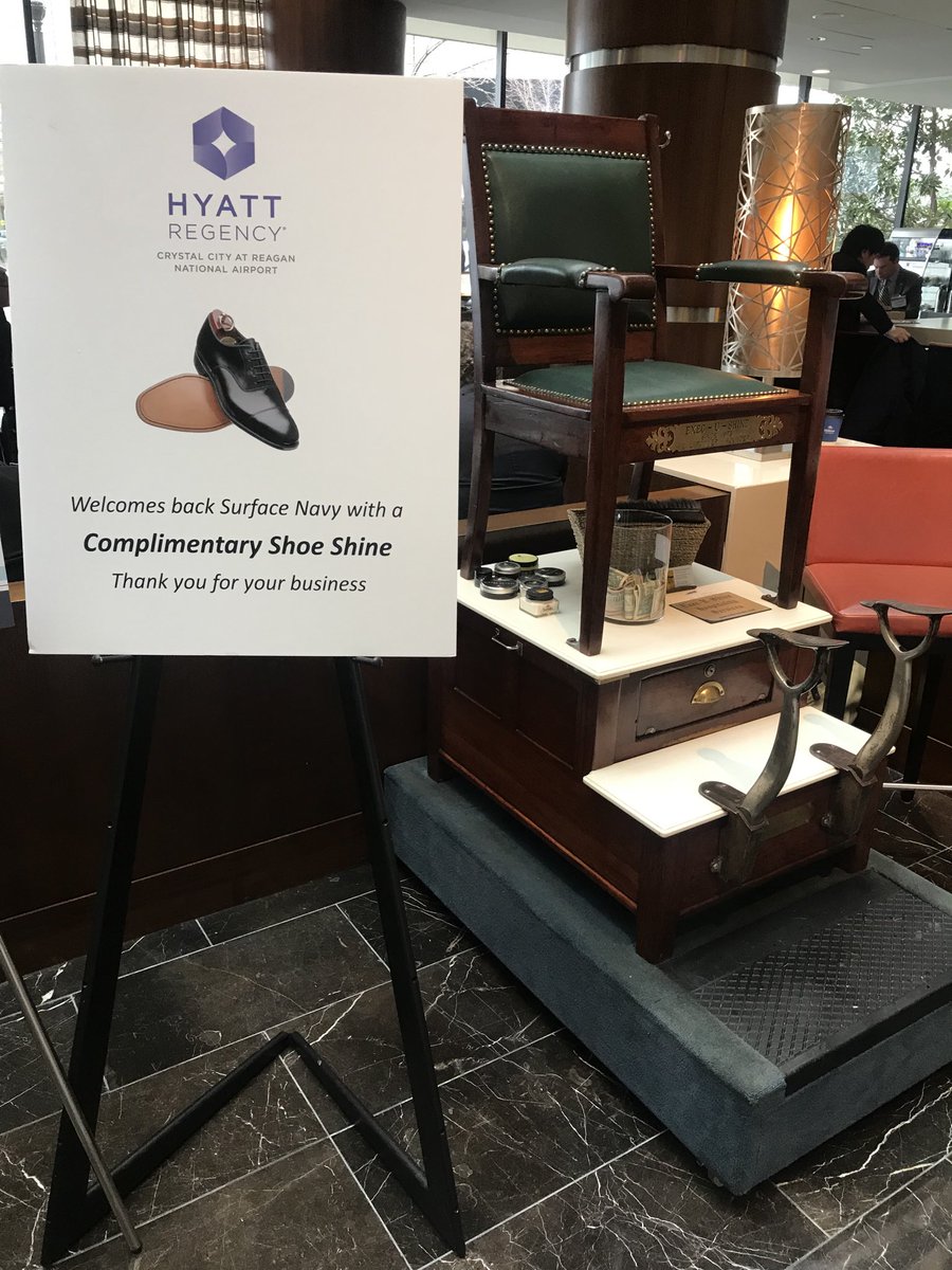 CelebBootblack's tweet photo. “Best Seat In The House!” #shoeshine ⁦@Hyatt⁩ #liveatsna2020 https://t.co/AC7VmNEMfK