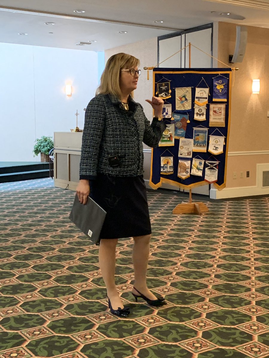 ElyriaRotary's tweet photo. The power may be out, but this meeting is power-packed with @PresBallinger of @lorainccc. https://t.co/gX3haZlQLZ