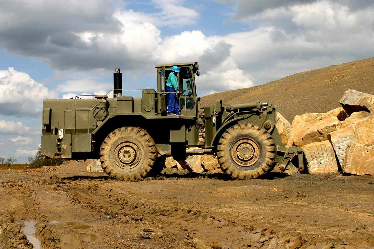 You know what new mineral reserves mean? New recruits!👷‍♀️ Our family has grown from 11 to 48 over the last four years. Read more about our success in the Rutland &amp; Stamford Mercury here! buff.ly/2R7CfGX