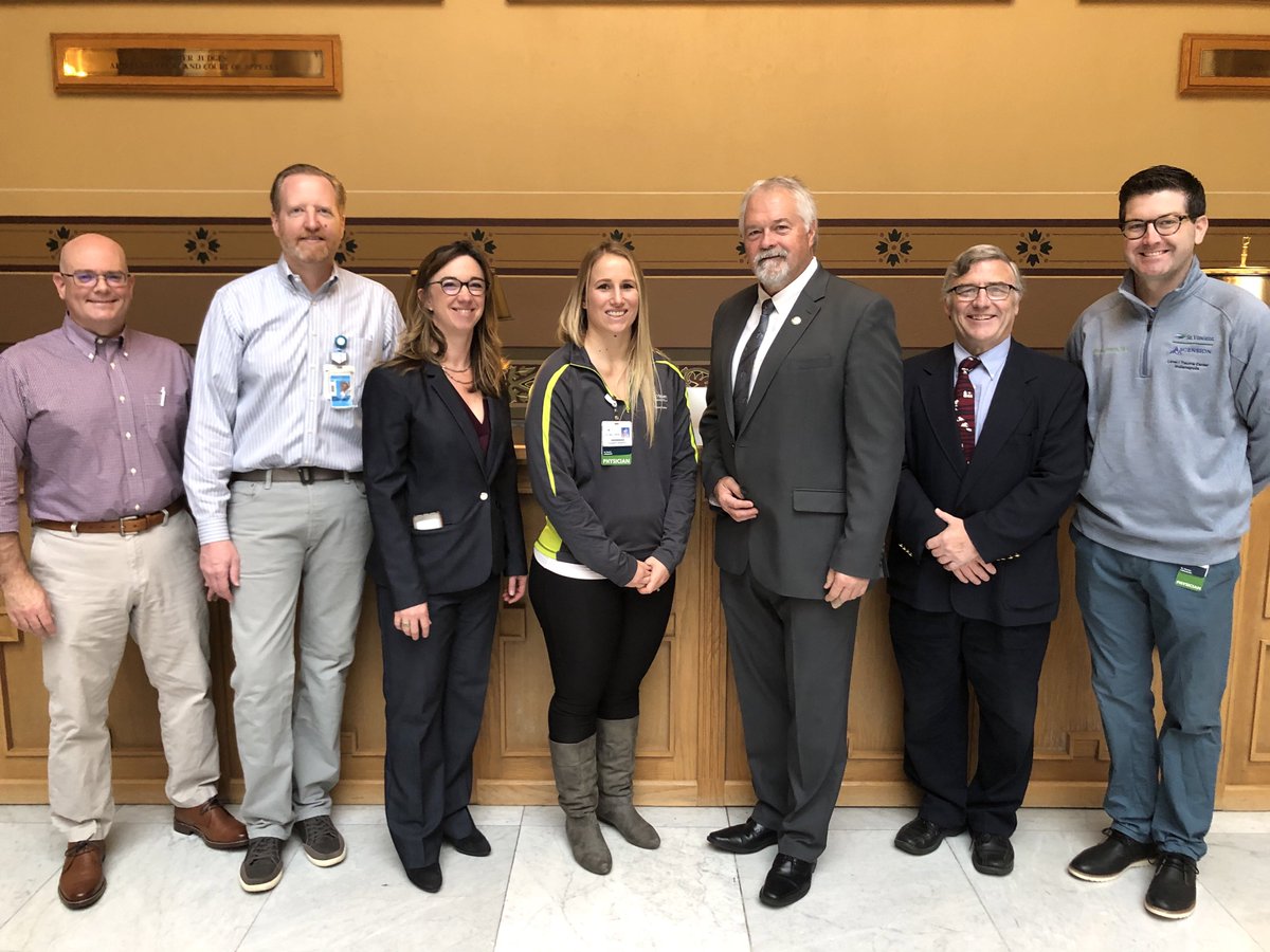 #StopTheBleed <a href="/AmCollSurgeons/">American College of Surgeons</a> Indiana Chapter members gather to teach legislators at the Statehouse