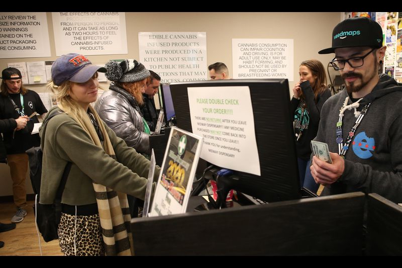 THEMMEXCHANGE's tweet photo. Illinois dispensaries sold more than $19.7 million in recreational marijuana the first 12 days of sales 

https://t.co/SkoxlpD9zW #MME #marijuana #cannabis #Illinois https://t.co/WsbKPOVfwC