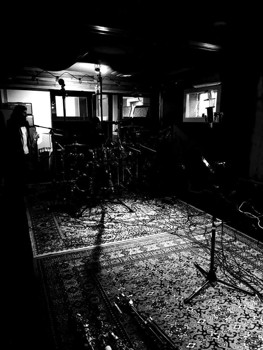 TENTHOUSANDMON1's tweet image. whats up ?