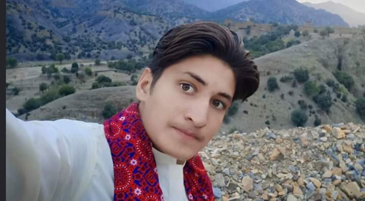 IjazAmin07's tweet photo. Today when i hear the sad happened news of my best friend #Nuruddin Mahsud died in rood #Accident which is also a PTM activists ,i feel very sadden
Moreover,i pray that may Allah give him the highest rank in #Heaven
#Nuruddin😢😢💐💐 https://t.co/iNirXZ3UuB