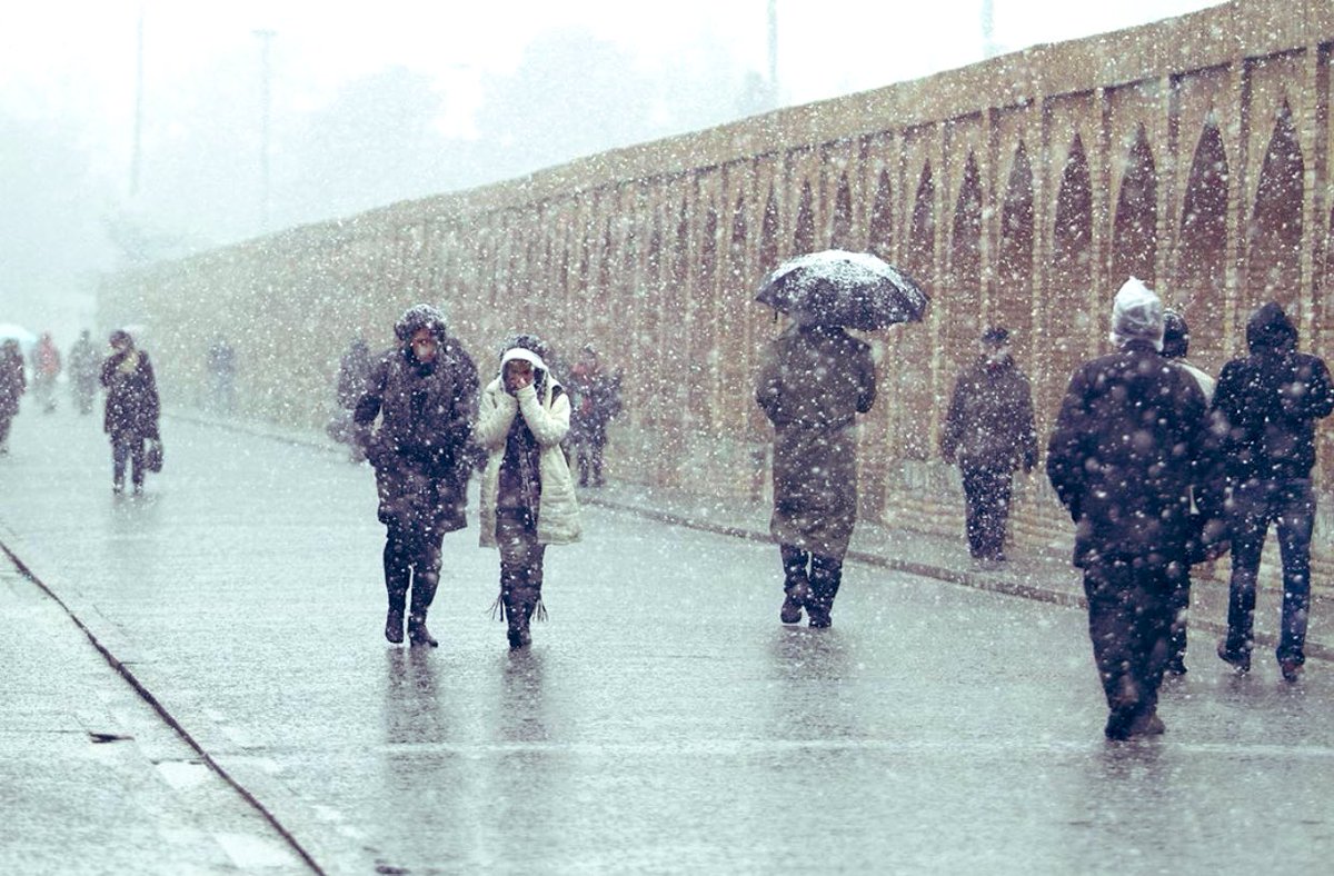 Parse_ir's tweet photo. Today #snowday #esfhan https://t.co/Yj5wrSfs14