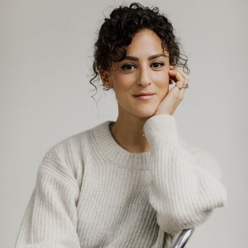 LetsCHANGEpain's tweet photo. We are very excited to welcome Dr. Alexandra Perel-Winkler who opened her clinics on January 13th 2020!
Alexandra Perel-Winkler is an integrative physician with training in Internal Medicine, Rheumatology and Functional Medicine. #changepain #changepainclinic #nomorepain https://t.co/E09ByPJusO