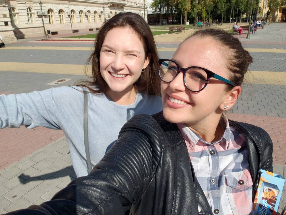 Ponekad je dovoljno da neka naša zamisao dobije podršku okoline i da se dogodi promena oko nas.
Gošće su nam Aleksandra <a href="/UNICEFsrbija/">UNICEF Srbija</a> i Katarina, članica tima <a href="/Razlivaliste/">NVO Razlivalište</a> koje realizuje #GenerationUnlimited omladinski izazov.
🔊 #Perspektiva202 20.00
<a href="/UNDPSerbia/">UNDP in Serbia</a> <a href="/SIS_izvidjaci/">Savez izvidjaca- SIS</a>