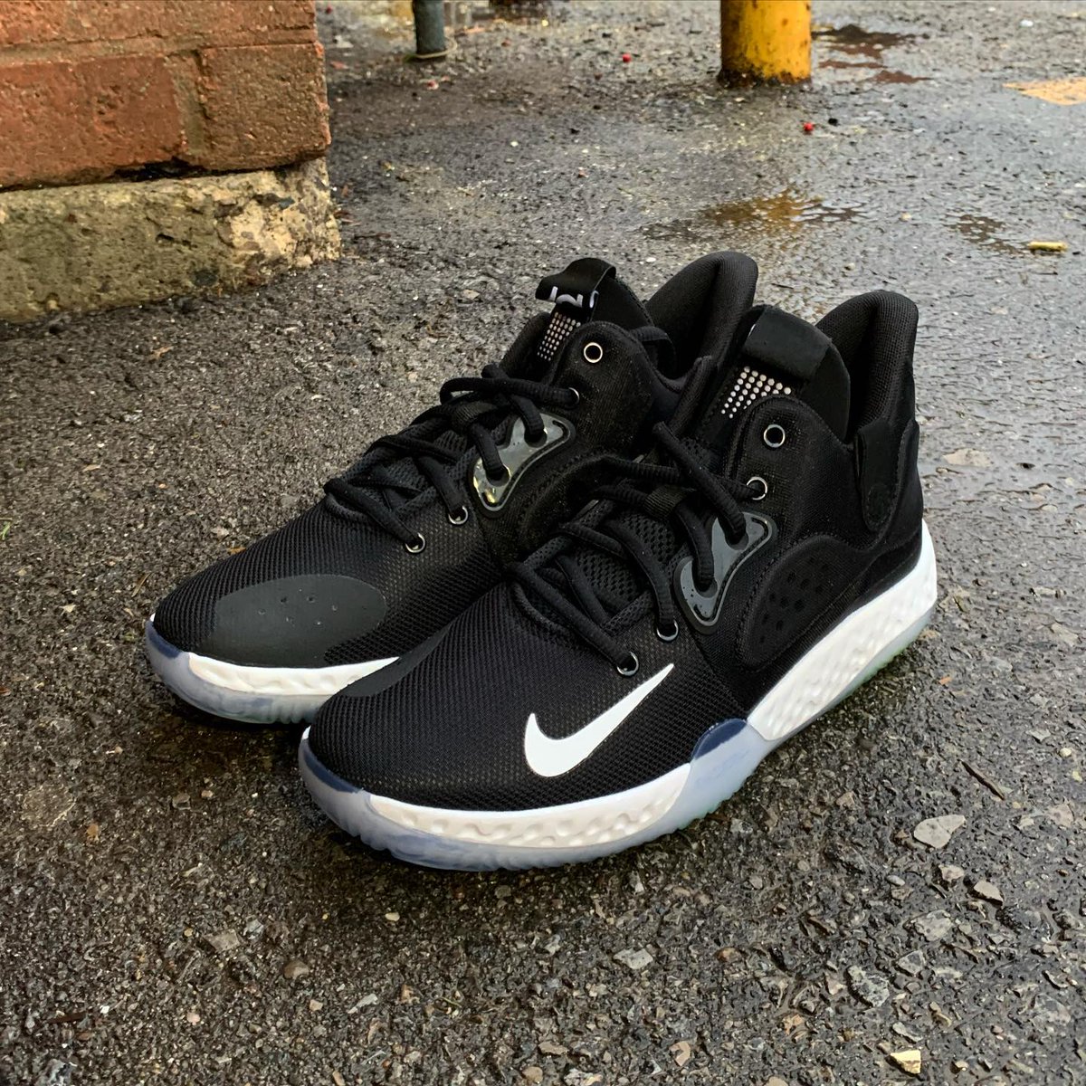 garaje baño no relacionado The Closet Inc. on Twitter: "Spring 2020 Collection Nike KD Trey 5 VII  “Black/White/Cool Grey” Men's Sizes (AT1200-001) 120.00 CAD Available now  in all store locations and online at https://t.co/VX72vYdwcS #TheClosetInc  #TheClosetIncLondon #