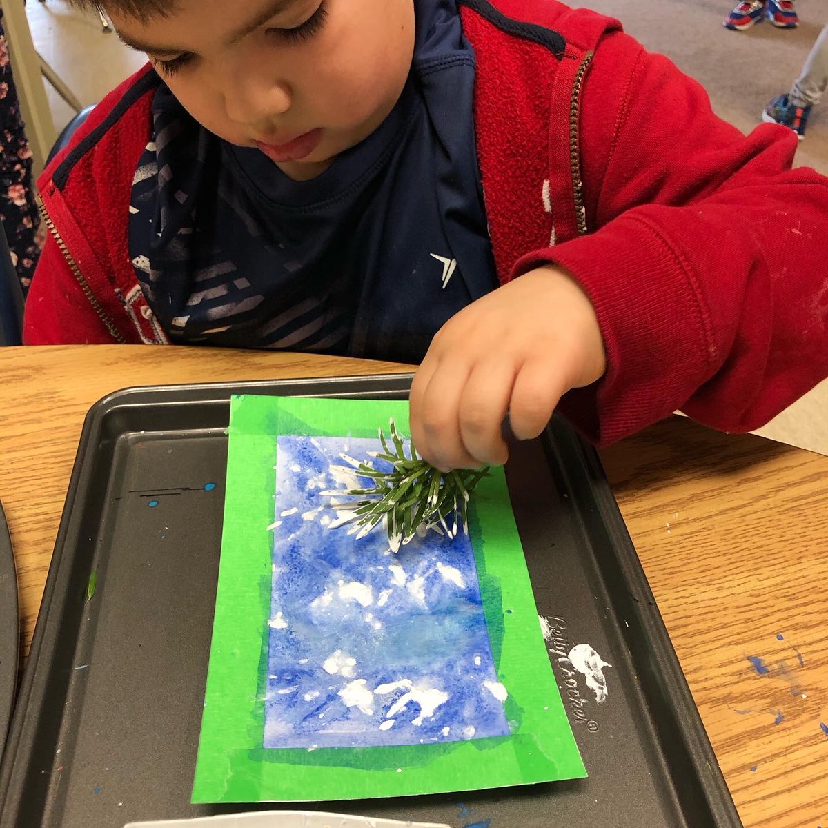 fdkrocks10's tweet photo. “A snowflake is one of God’s most fragile creations, but look what they can do when they stick together.” ~ Unknown ❄️ #winterinquiry #fabatfisher https://t.co/AmaieOs8UC