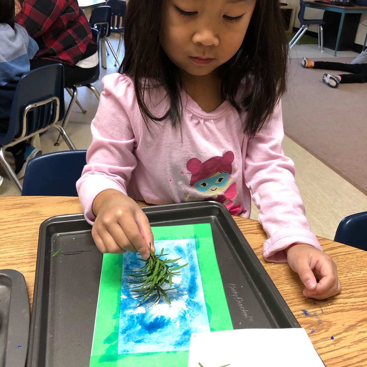 fdkrocks10's tweet photo. “A snowflake is one of God’s most fragile creations, but look what they can do when they stick together.” ~ Unknown ❄️ #winterinquiry #fabatfisher https://t.co/AmaieOs8UC