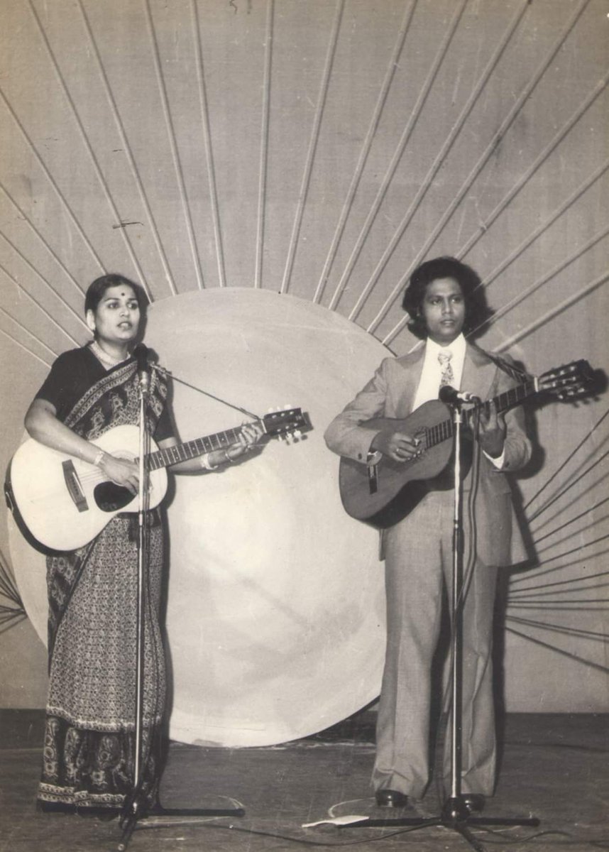 #UshaUthup's very first TV recording in early 1976. Of course #Doordarshan.

Photo courtesy: #AbhijitDasgupta