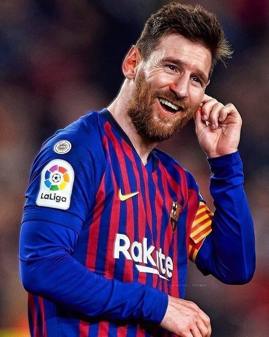 MotivacionesF's tweet photo. En el año 2012:

▬ Chelsea marcó: 87 goles ⚽️
▬ Dortmund marcó: 88 goles ⚽️
▬ Man United marcó: 85 goles ⚽️
▬ PSG marcó: 86 goles ⚽️
► Lionel Messi marcó: 91 goles ⚽️ https://t.co/REc4PI9PgH