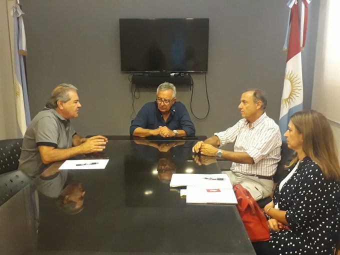 View image on Twitter