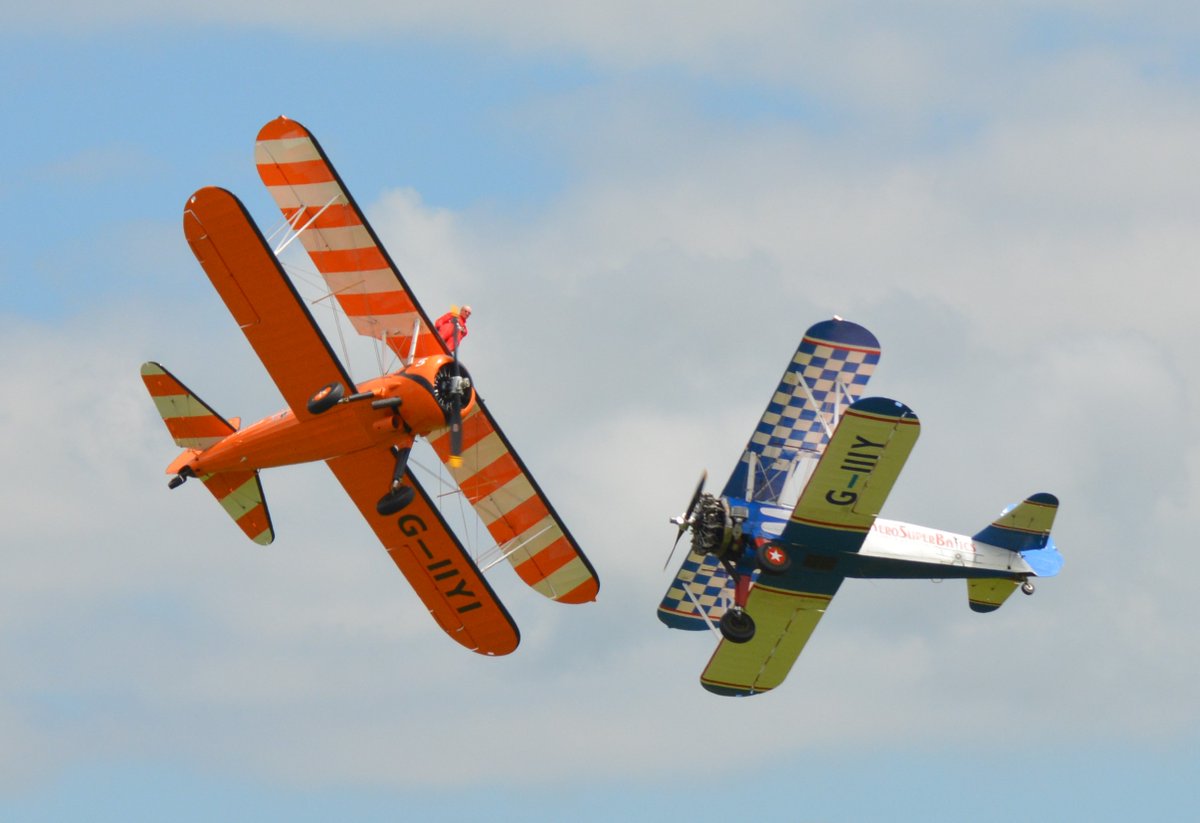 WHCHospice's tweet image. Our next Wing Walk will take place at Rendcomb Airfield near Cirencester on Friday 19th June and we are now taking bookings. 

Email grace.dibden@westonhospicecare.org.uk to secure your place 🛩. 

Alternatively, visit westonhospicecare.org.uk/wingwalk/.