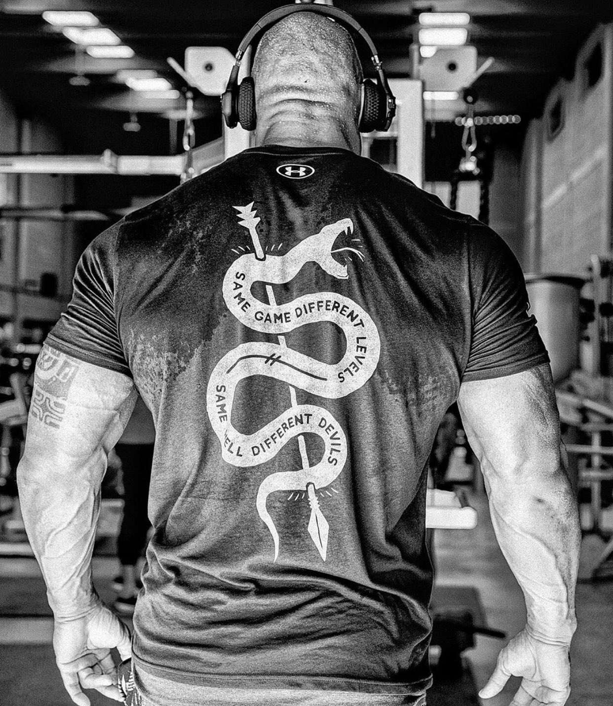 Uživatel Gökhan Saki na Twitteru: when i'm walking in after my training thinking I'm rocking the new @TheRock project underarmour with smolder intensity 💯... I find out i'm