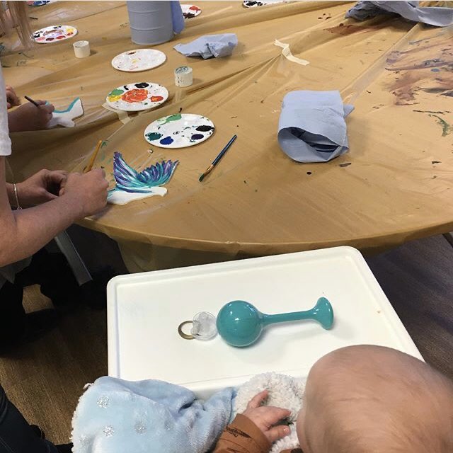 root2wing's tweet photo. Work in progress at Overthorpe CofE Academy over 500 birds were painted in 3 days! 
Thank you to all the pupils, friends, family and staff who joined us in the neighbourhood nest. 
#community #artinschools #painting  #artsandwellbeing #teamwork #birds #rootsandwings https://t.co/c7ujnMhU4r