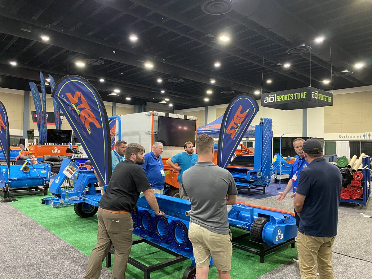 STECEquip's tweet photo. Little training session from @Gkbmachines ready for the big day @FieldExperts we are ready for ya !!!! @BertBrace @turffboy67 @BCSTEC9 @life_turf @cliffwstewart @STECEquip will be serving 🍺🍻🍺🍔🌭🌭🍔 stop by and see the latest and greatest https://t.co/D3gdDLMfms