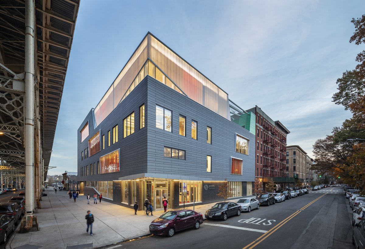 RogersArch's tweet photo. We're delighted to share that the Madison Square Boys & Girls Club Pinkerton Clubhouse won an @AIA_NewYork Merit Award! #RogersPartners #MSBGC https://t.co/DU5ZfemC4S https://t.co/Eecb1kdmn6