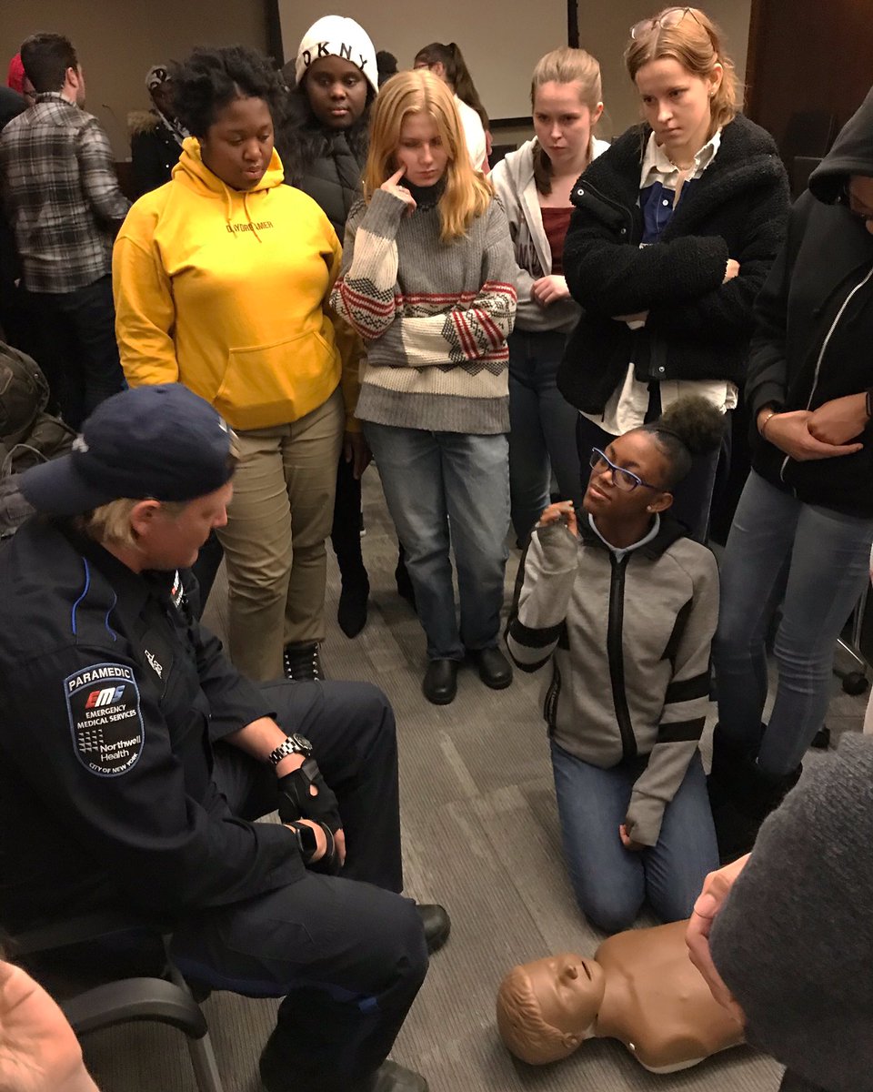 GNYCExploring's tweet photo. Students at our Lenox Hill Hospital program learning about CPR from hospital paramedics!
•
•
•
#nyexploring #gnycexploring #scouting #bsa #boyscoutsofamerica #boyscouts #healthcare #collegeprep #boyscoutsnyc #nycboyscouts https://t.co/IrsHhgNpOV