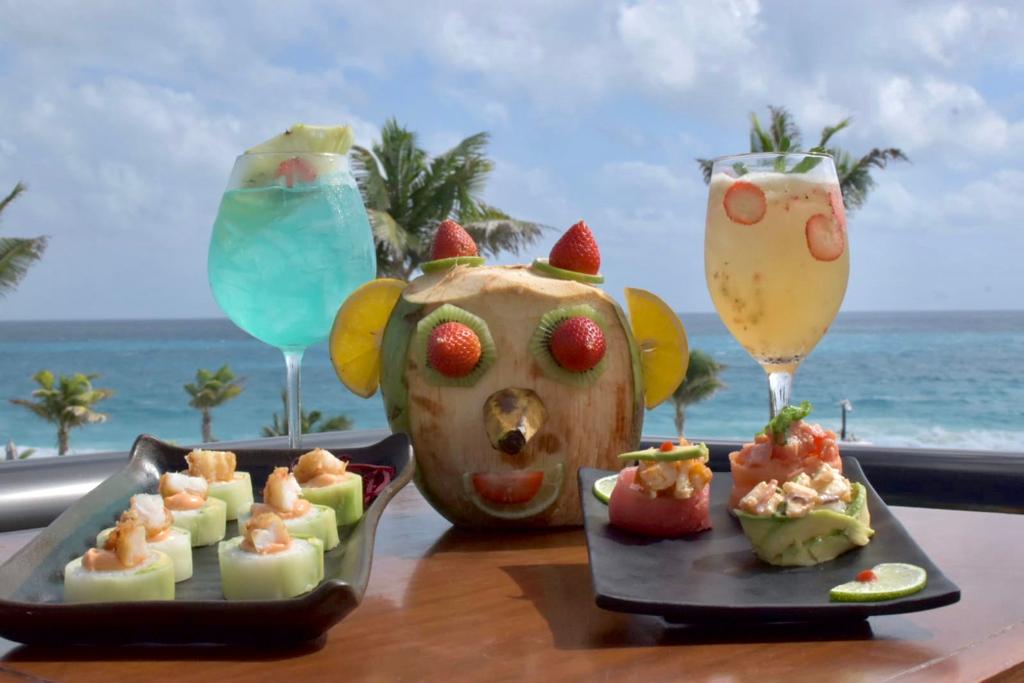 Now Emerald Cancun tweet media