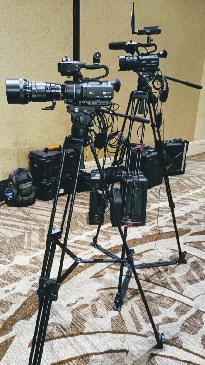 GuerrillaCamera's tweet photo. Its about to Go Down!!

#GuerrillaCamera
#Hawaii #Hilton
#4Kallday #JVC #4K
#videoproduction https://t.co/VJ9nJpXmm3