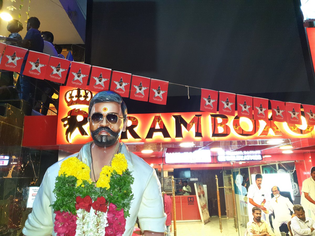 RamCinemas's tweet photo. @dhanushkraja 's Statue in our Campus :) 

#PattasInRamCinemas #FDFS Celebration at its peak :) https://t.co/liTGcCFp9t