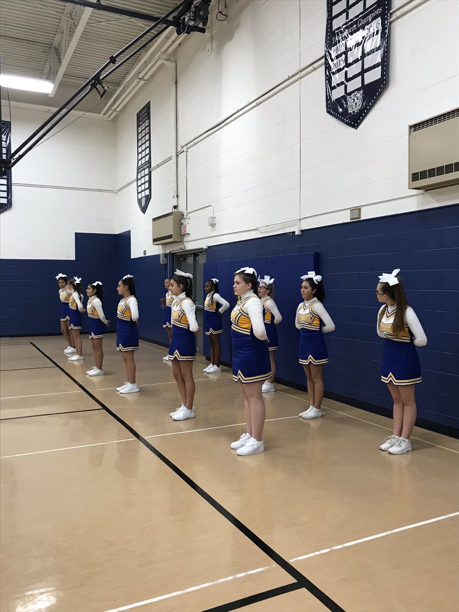 HennerKim's tweet photo. WDJH Spirit! Go Panthers!
#cheer life
#wdsd7 @WDJH_Panthers https://t.co/Isw5DjxqDb