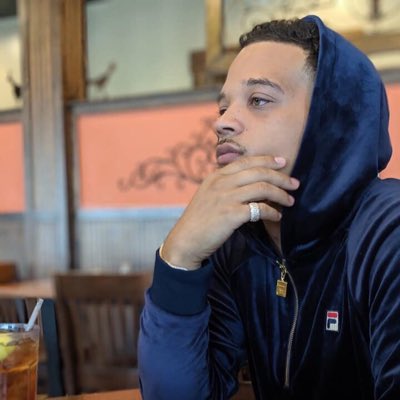 RE_MARKBLE's tweet photo. #NewProfilePic https://t.co/4FZBaJJZz1