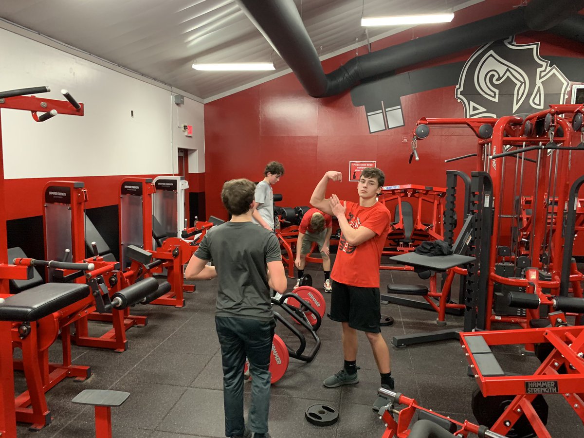 OakHillsFB's tweet photo. Can’t cheat the GRIND https://t.co/bRxDPLYGhN