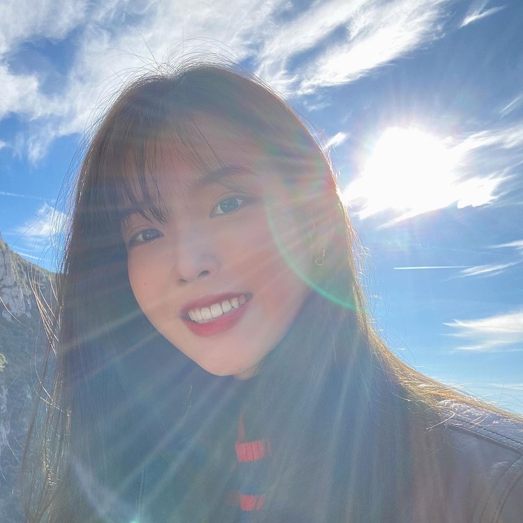 Beautiful! Two sunshines in one photo  #IU  #IUstagram  #LeeJiEun dlwlrma IG