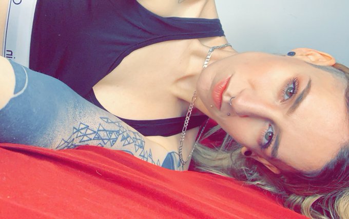 The girl of your dreams 😇 just chilling and waiting for you to cum play...find me on @chaturbate now<a href="/tag/mvsales"class="tags"><span>#mvsales</span></a><a href="/tag/mvtrans"class="tags"><span>#mvtrans</span></a>
