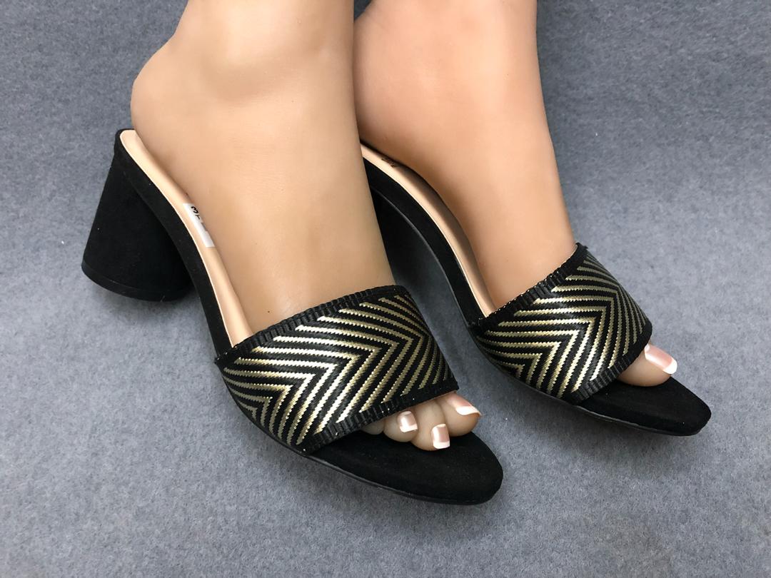 everbeeapparell's tweet photo. You ask this

We have restock this beautiful slipper

Send ur order now 

Call/Whatappz 08099899136

#7000 

#Everbeeapparell
#TachaXPulse 
#sales
#slippers
#tutw4 https://t.co/GpXIlVnZxv