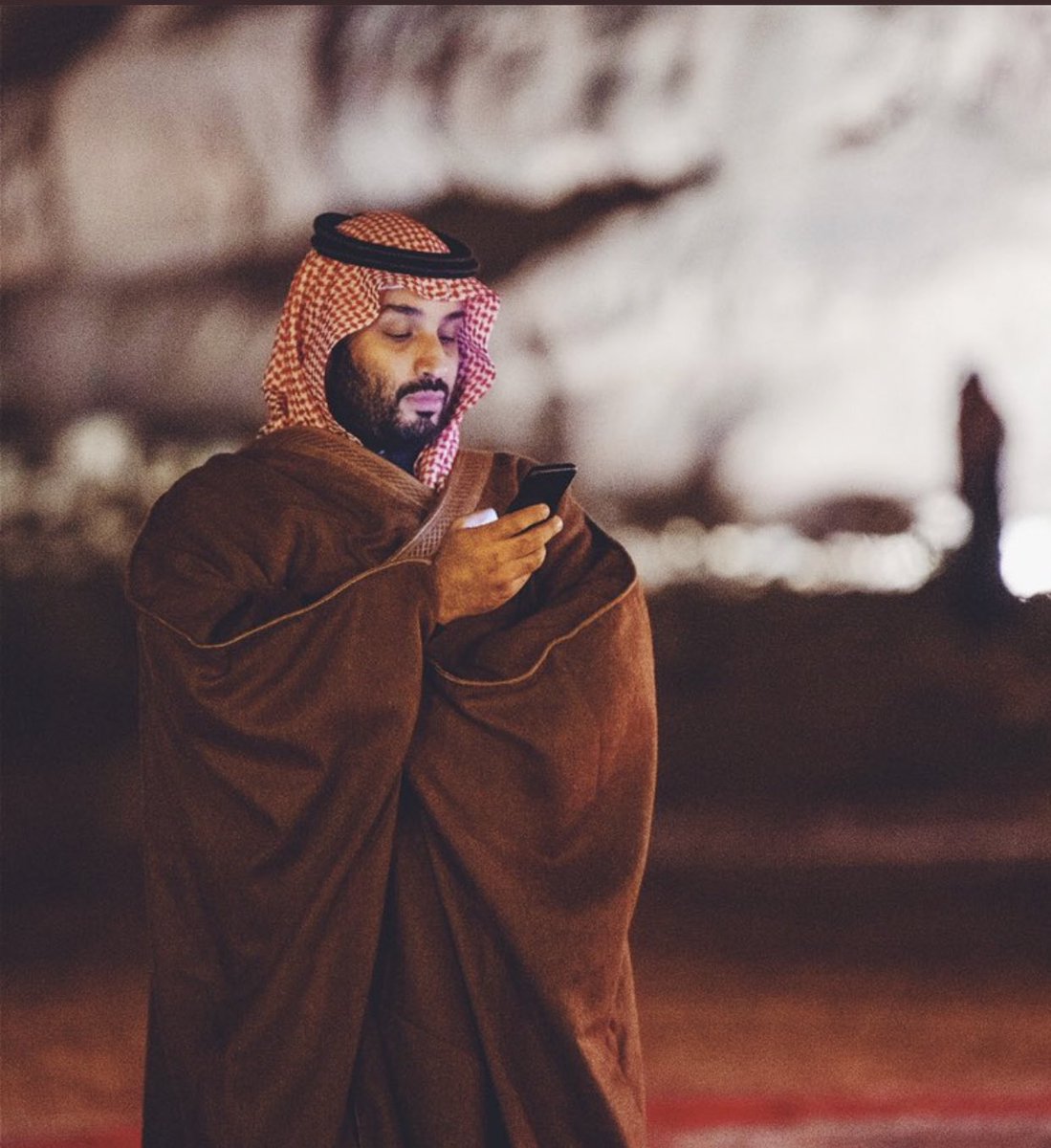 ra_1zy's tweet photo. أصغر عمر و أكبر قدر و أعلى عِماد 
و أعظم رجال الأرض و أكثرهم علو ♥️ https://t.co/ZHDkzqOWqn