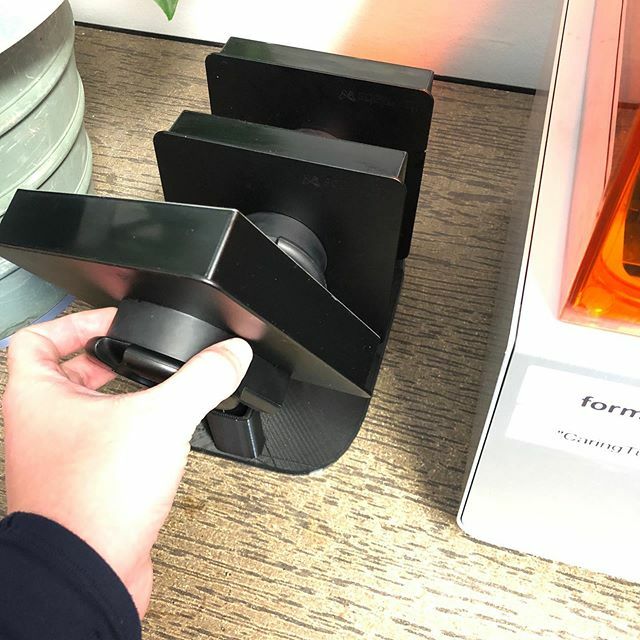 thingsmiths's tweet photo. Gotta keep those trays organized with a 3D printed holder. #3dprinting #organization #formlabs https://t.co/tMbL6Pr7S0 https://t.co/wQwTwXPqn4