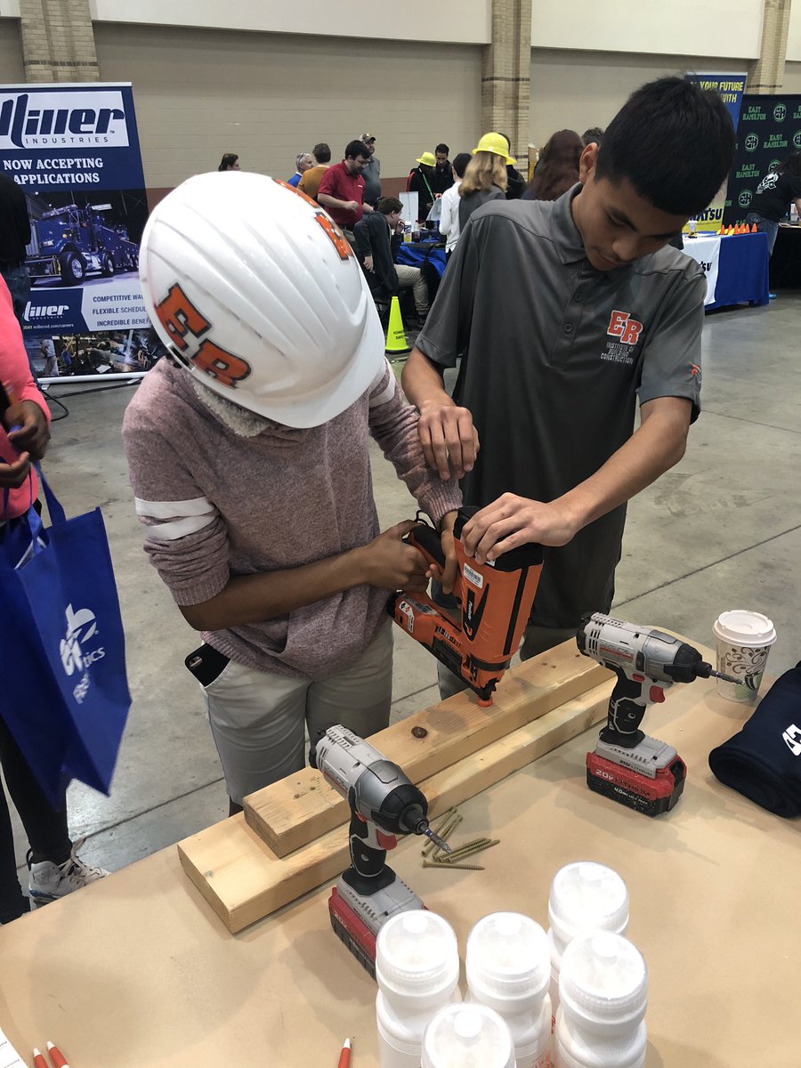 ERHSBuildConst's tweet photo. Day 1 of the Get Future Ready event is in the books! Our ambassadors did an amazing job of spreading the good work our institute is doing. They even had some VIPs stop by @DrBryanJohnson @FreemanBlake @HCSfutureready https://t.co/qNiPdstly2
