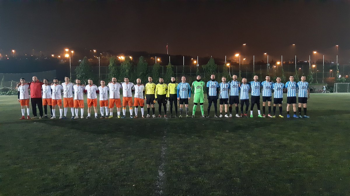 Gecenin ve haftanın son maçı <a href="/Keyfekeder11/">KEYFEKEDER FC</a> ile Calypso 33 arasında oynanıyor.