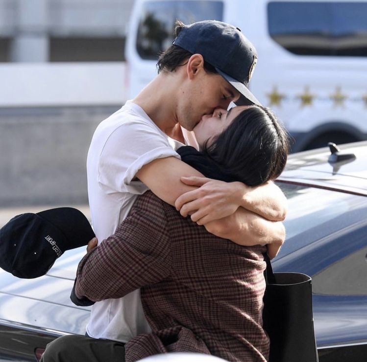 onlyangel444's tweet image. vanessa hudgens and austin butler broke up so it‘s officially true that real love doesn‘t exist