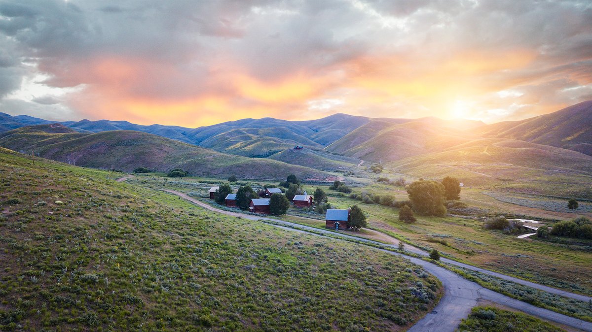camprainbowgold's tweet photo. We're honored to have received a grant from the Kissler Family Foundation Philanthropic Gift Fund in the Idaho Community Foundation. Thank you for supporting our capital campaign and @hiddenparadisecamp. 

#hiddenparadisecamp #anewplacelikehome #camprainbowgold #crg #forthekids https://t.co/vORG1aiH4g