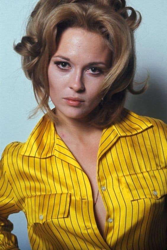 Happy Birthday to Faye Dunaway who turns 79 today! 