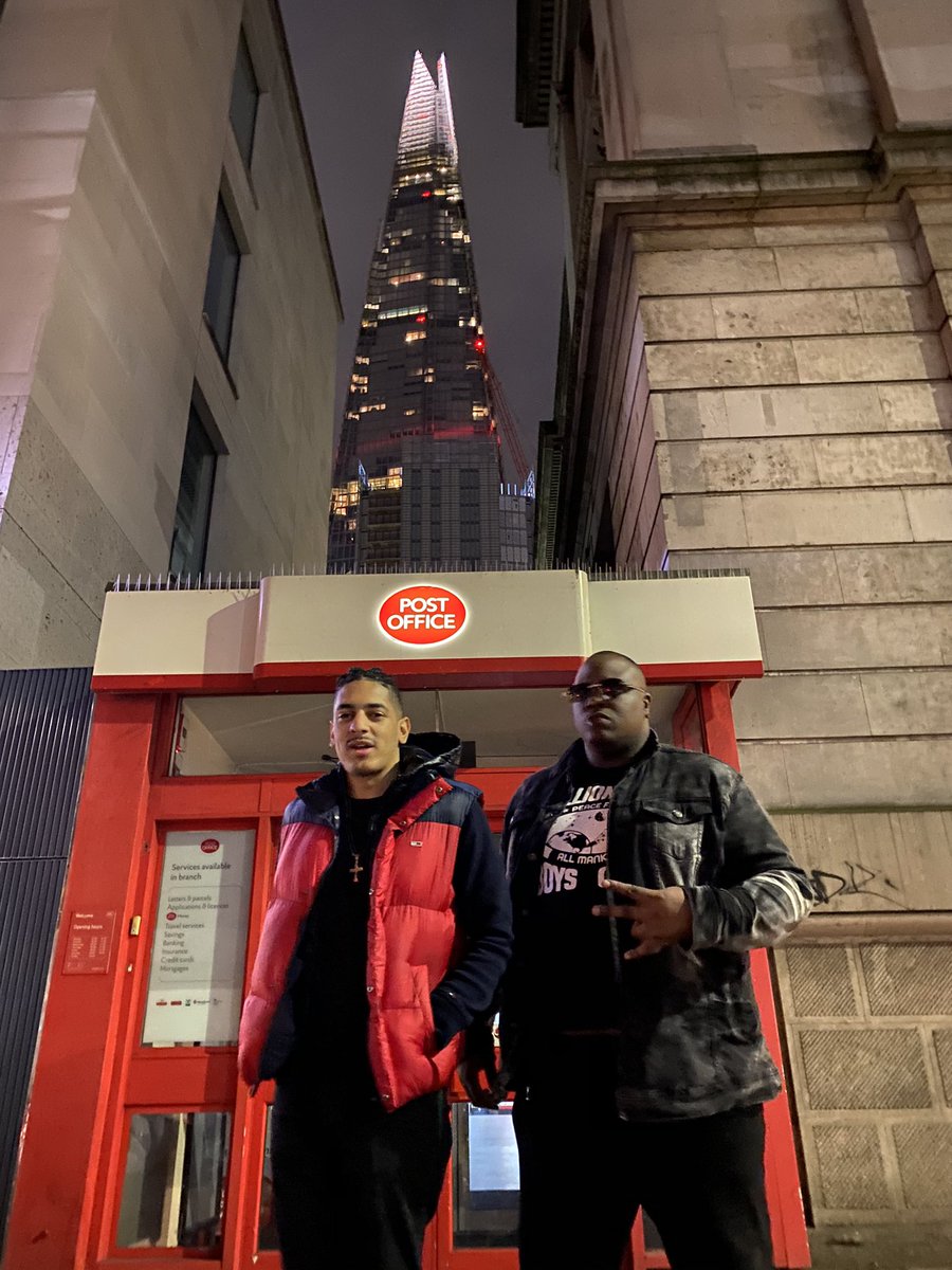 LamGoHam's tweet photo. Me and @Big_Etha in London who would of thought. https://t.co/sKW93sbHTj