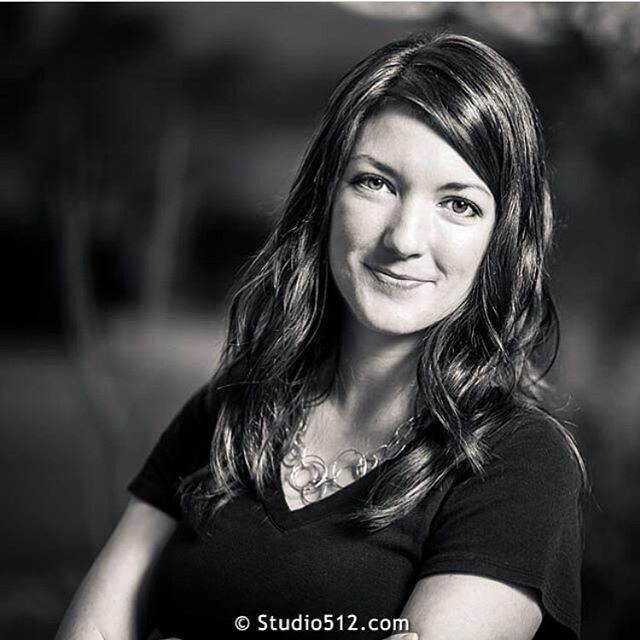 Studio512dotcom's tweet image. Portrait of a musician
.
.
.
.
.
#PortraitPhotography
#ProfessionalPortrait #Headshot 
#SanDiegoPortraitPhotographer #Woman #Girl #Fashion #Smile #Happy #Friends #Family #Group #Hair #Life #Necklace #Portrait #Happy #Happiness #Confident #Relaxed #Approa… instagram.com/p/B7T9EShn_9V/