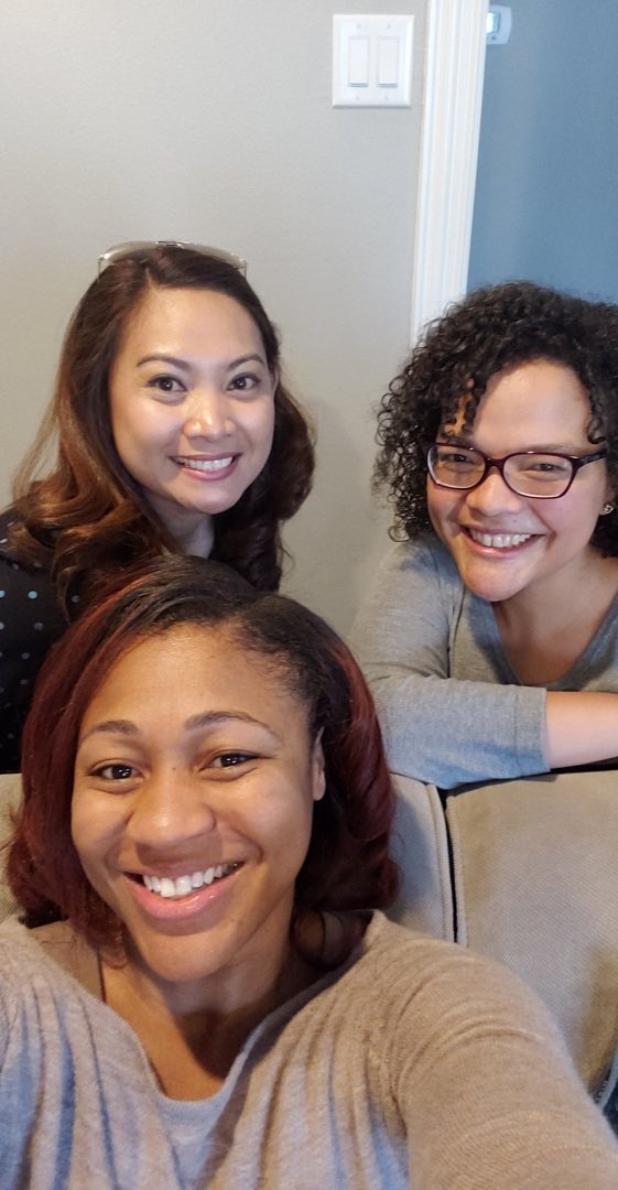 Dom_O_nique's tweet photo. Getting ready for our close up! ๐ธ๐ธ@lauraigonz & Lerie #attcolors #ihxrevolutions @Dana_Pool @CentralIhx @ArceAnissa https://t.co/uX5kYK0TqW