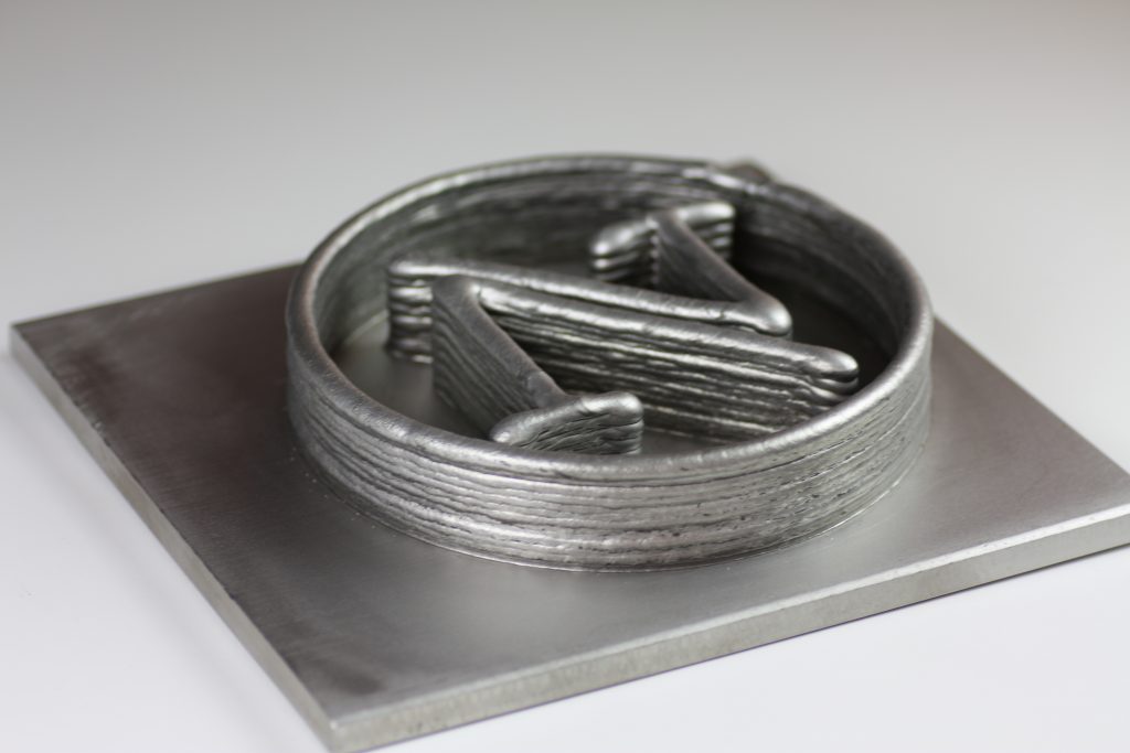 3dprintindustry's tweet photo. The MTC installs Stratasys Fortus 450mc, Nordmetall installs GEFERTEC arc403 - https://t.co/tMsx6kSqvZ - #3dprinting @the_MTC_org @Stratasys @NORDMETALL @gefertec https://t.co/xe8NJYJ6zg