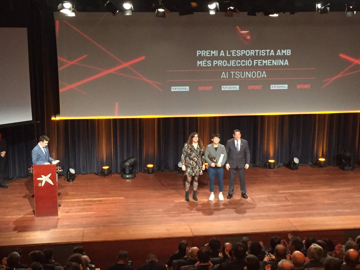 UFECcat's tweet photo. Ai Tsunoda rep el Premi Espprtista amb Més Projecció Femenina.

“A veure fins on arribem de cara als Jocs Olímpics de París 2024”.

#somesport #esportistaCAT https://t.co/qjKArppkIg