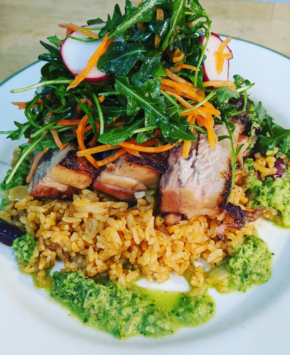 Eddie_Mundy's tweet photo. Grilled Pork Belly over Caribbean Rice & Peas w/ Arugula, Radish & Carrot Salad Finished w/ Haitian Epis 🥓🍚🌿
.
@FlikISDining
.
#schoolunch #chefswhim #grilled #porkbelly #caribbean #riceandpeas #coconutmilk #haitianepis #arugula #carrot #radish #eatshareconnect #teampixel https://t.co/p5rsUZQxFV
